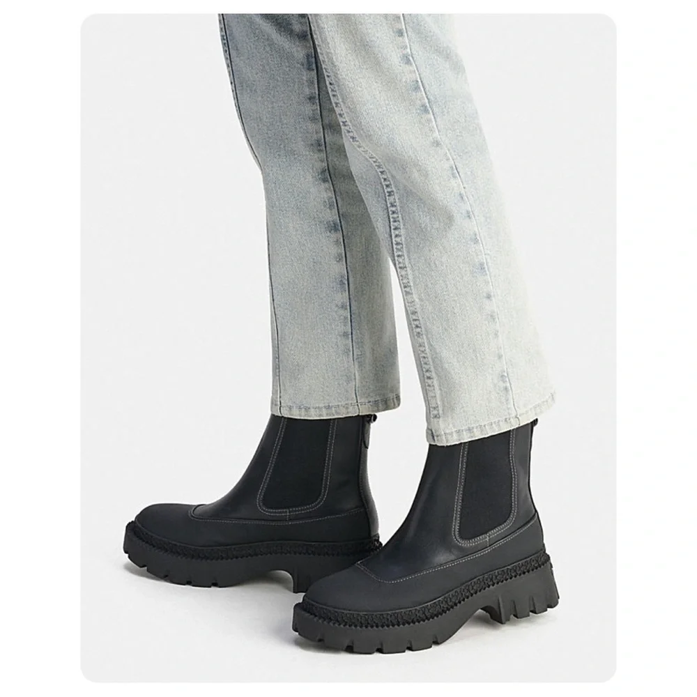 β
NWOT Coach Jayla Booties - Black β
- Picture 1 of 17